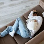 Yuxuda yıxılmaq hissi nədən yaranır?